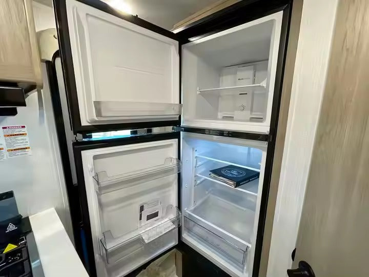 TrailNest Series: Modern Family Camping Travel Trailer for 6